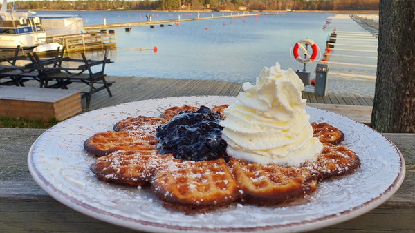 Waffle at Sundbyholms Guest Harbour